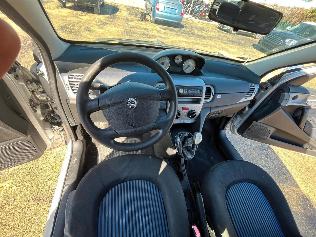 Lancia Ypsilon 1.2 Argento 60cv