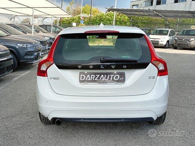VOLVO V60 D2 1.6 Powershift Kinetic
