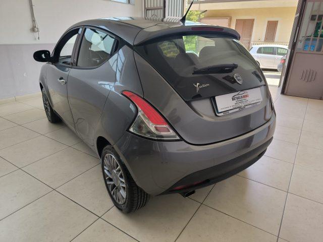 LANCIA Ypsilon 1.2 69 CV 5 porte GPL Ecochic Silver