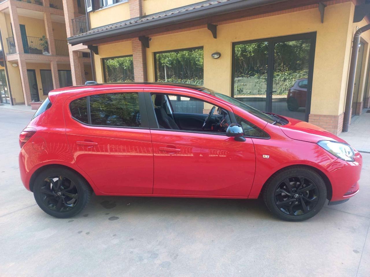 Opel Corsa 1.2 Coupé b-Color