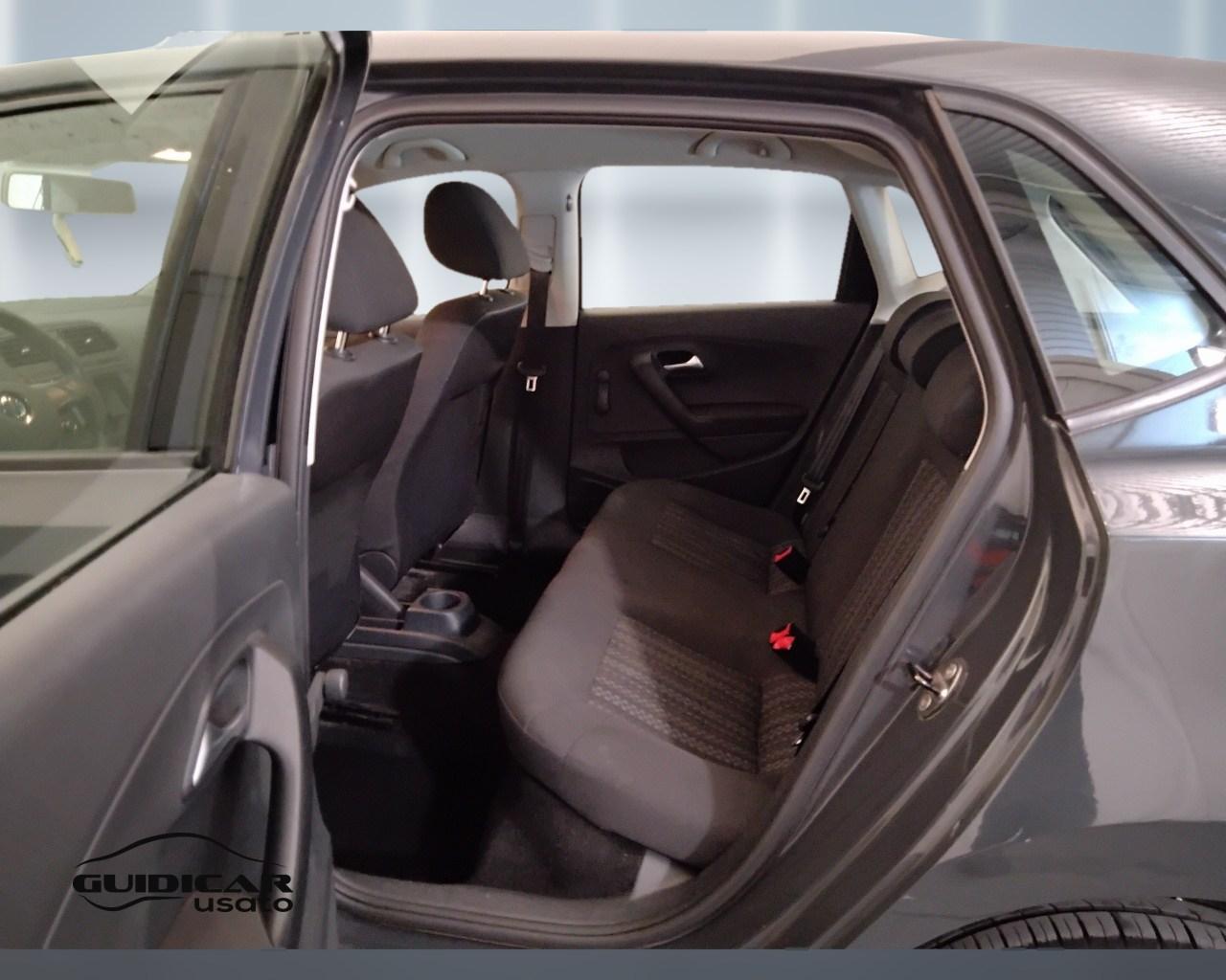 VOLKSWAGEN Polo V 2014 - Polo 5p 1.0 mpi Trendline 60cv