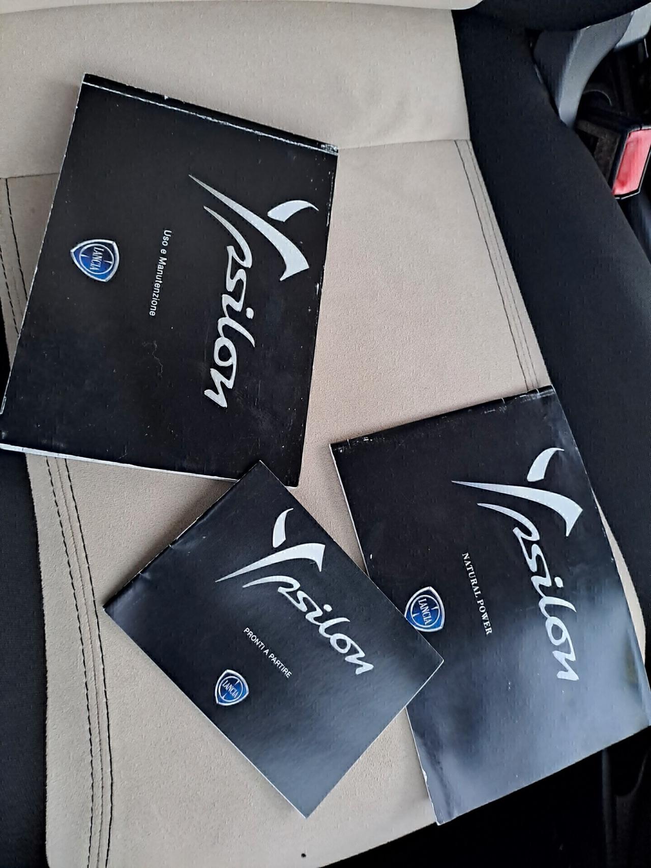 Lancia Ypsilon 0.9 TwinAir 85 CV 5 porte Metano Ecochic Gold