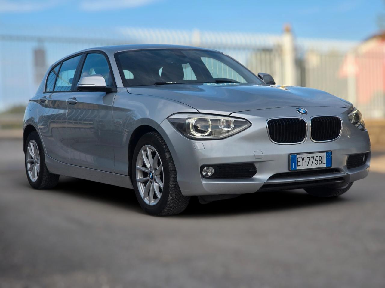Bmw 118 118d 5p. Unique