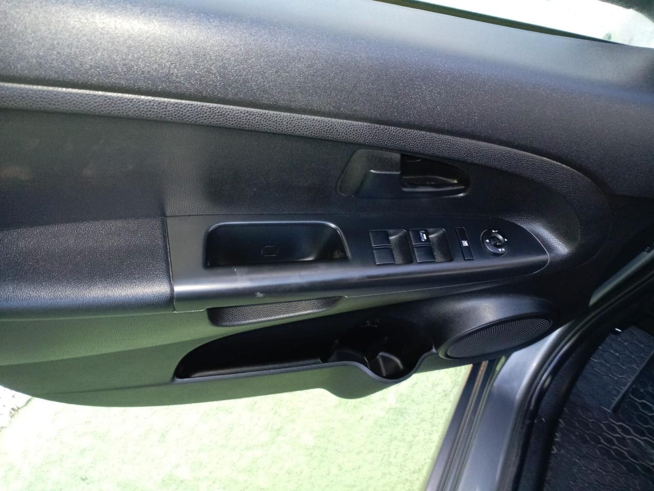 KIA VENGA 1.4 BENZINA UTILITARIA 5 PORTE