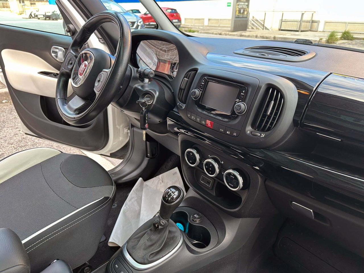 Fiat 500L 1.3 Multijet 95 CV Trekking Tetto Panoramico Cambio Automatico Navigatore