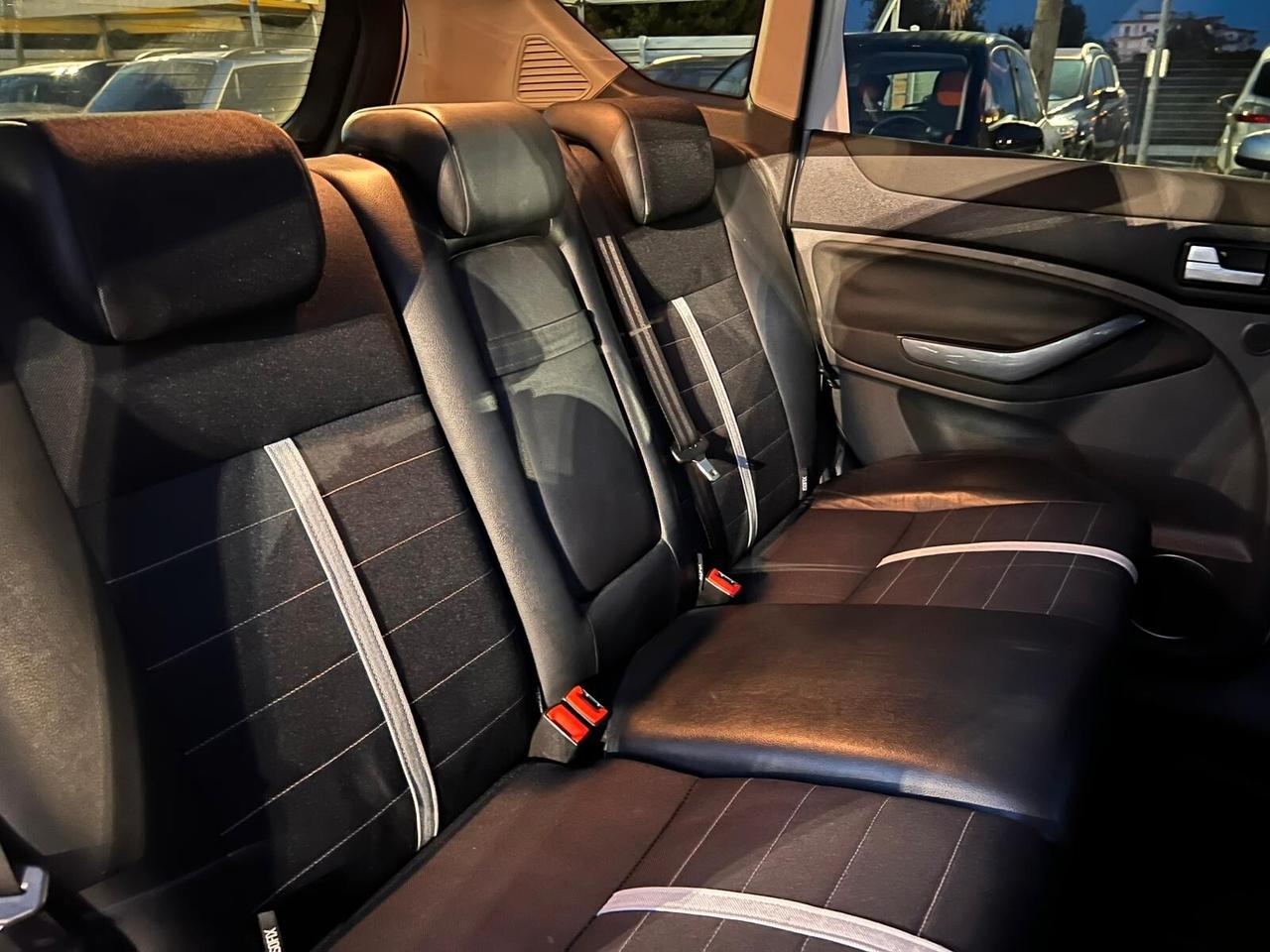 Ford Kuga 2.0 TDCi 163 CV 4WD Titanium DPF