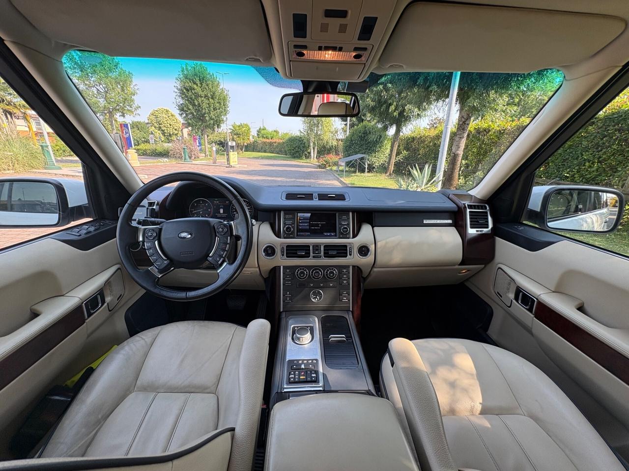 Land Rover Range 4.4 TDV8 Autobiography