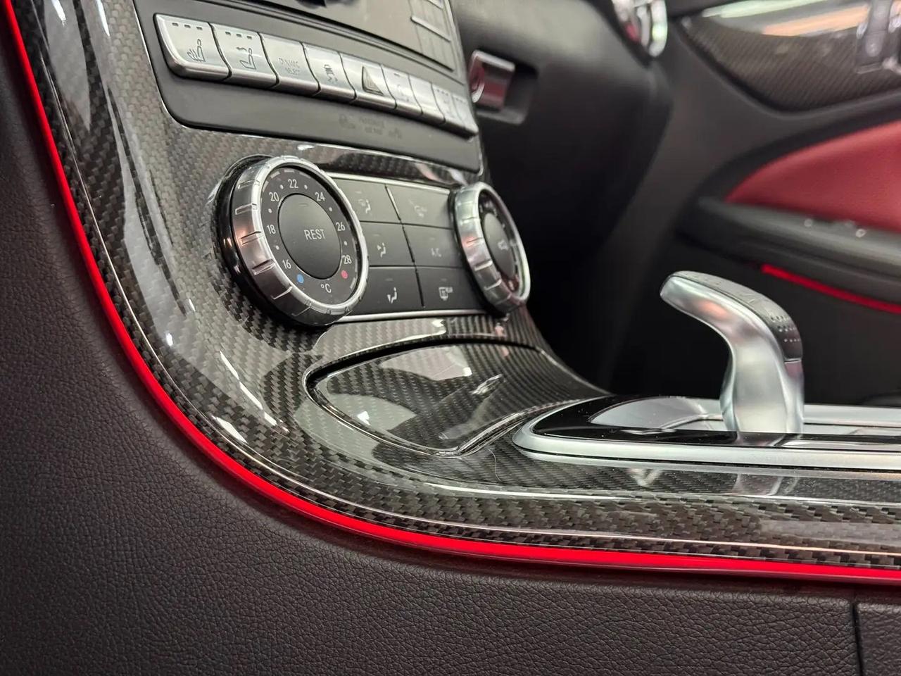 Mercedes-benz SLC 300 AMG line