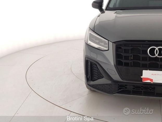 Audi Q2 35 TFSI S tronic Identity Black