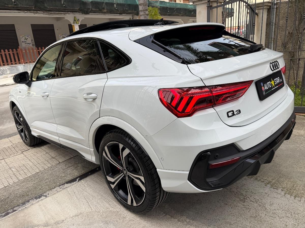 Audi Q3 Sportback 40TDI Quattro S-line Identity Black 193CV