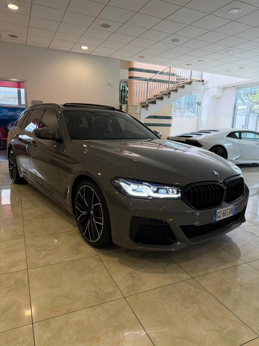 BMW - Serie 5 Touring - 530d xDrive Msport