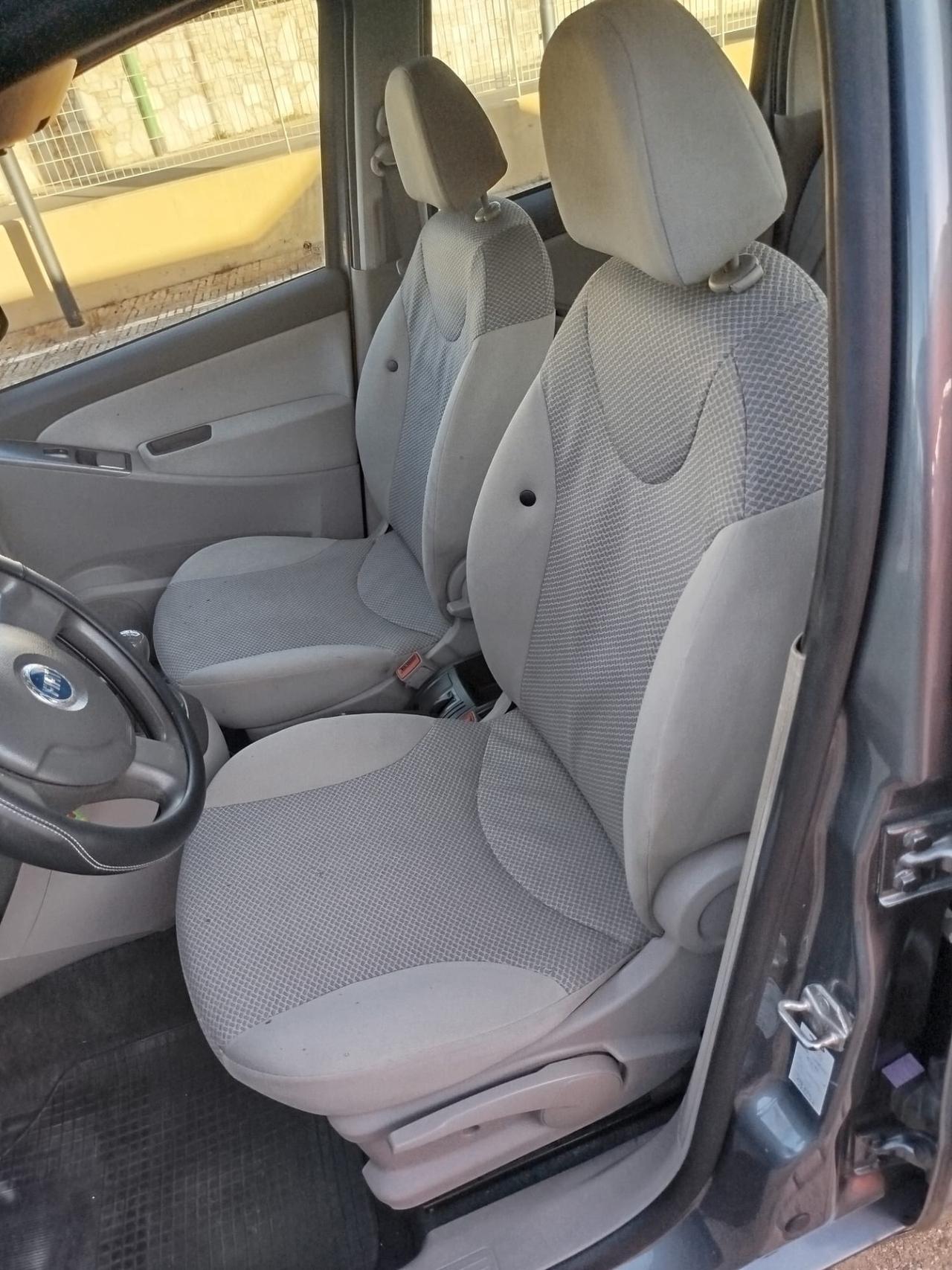Fiat Idea 1.4 16V Emotion