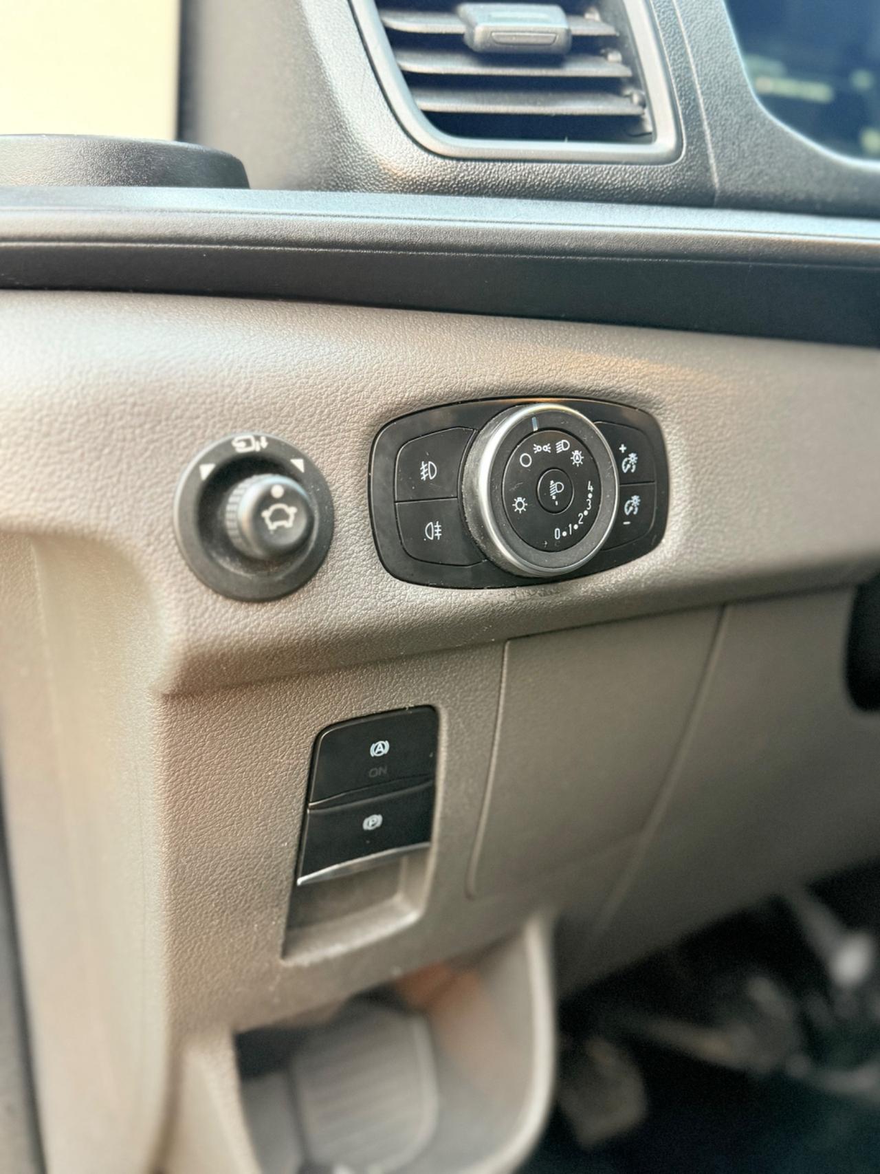 Ford Transit 330 2.0TDCi MHEV 130CV 2022