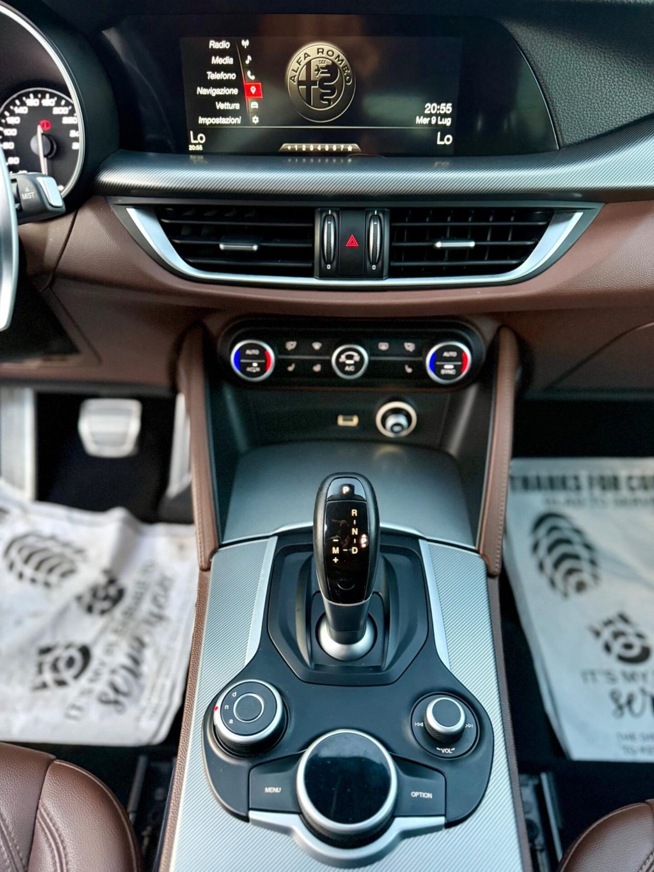 Alfa Romeo Stelvio 2.2 Turbodiesel 210 CV AT8 Q4 Executive