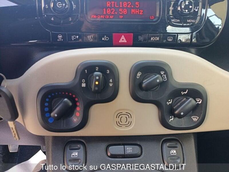 FIAT Panda 0.9 TwinAir Turbo Natural Power Lounge