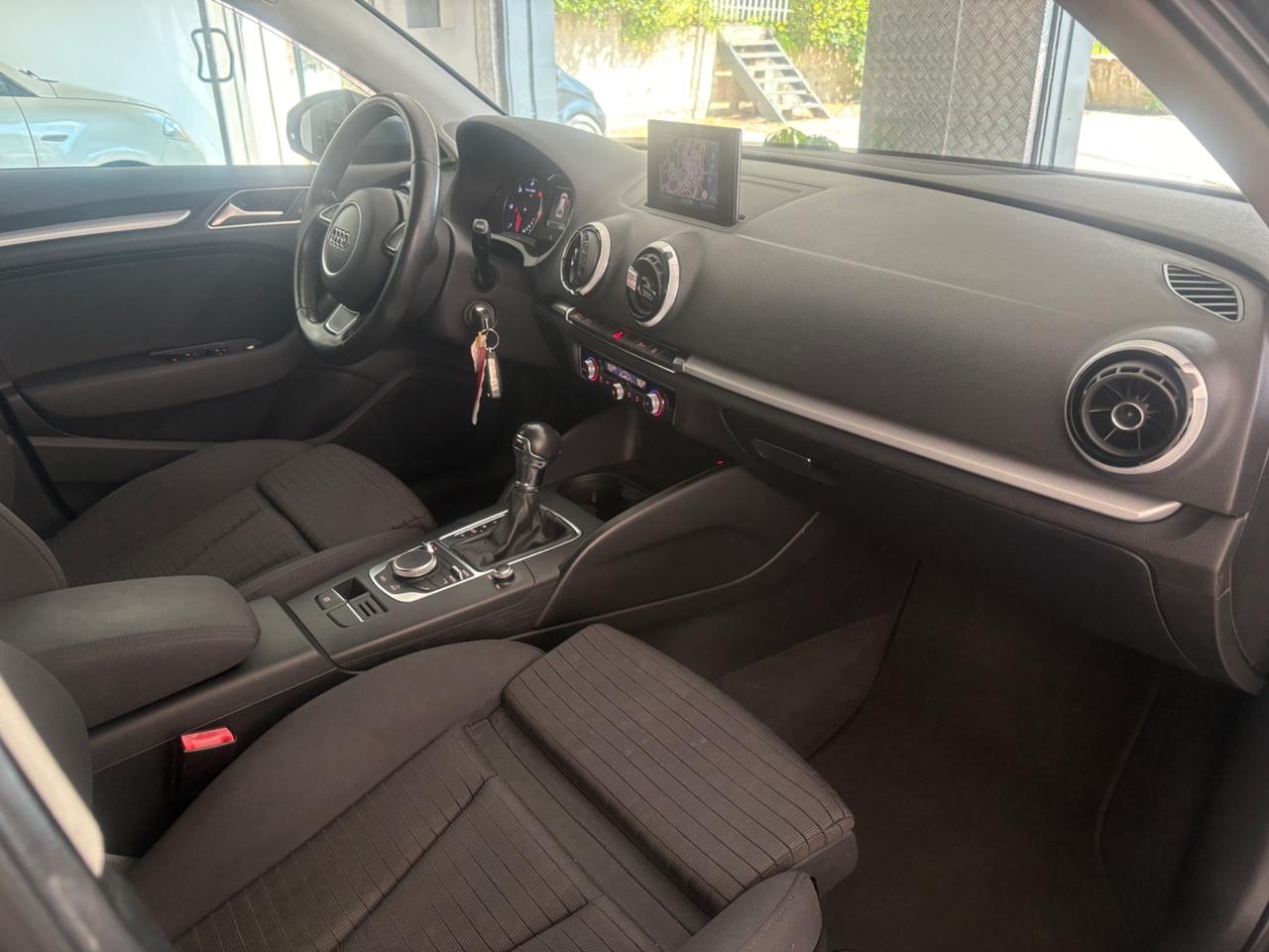 Audi A3 1.6 TDI clean diesel S tronic Ambiente