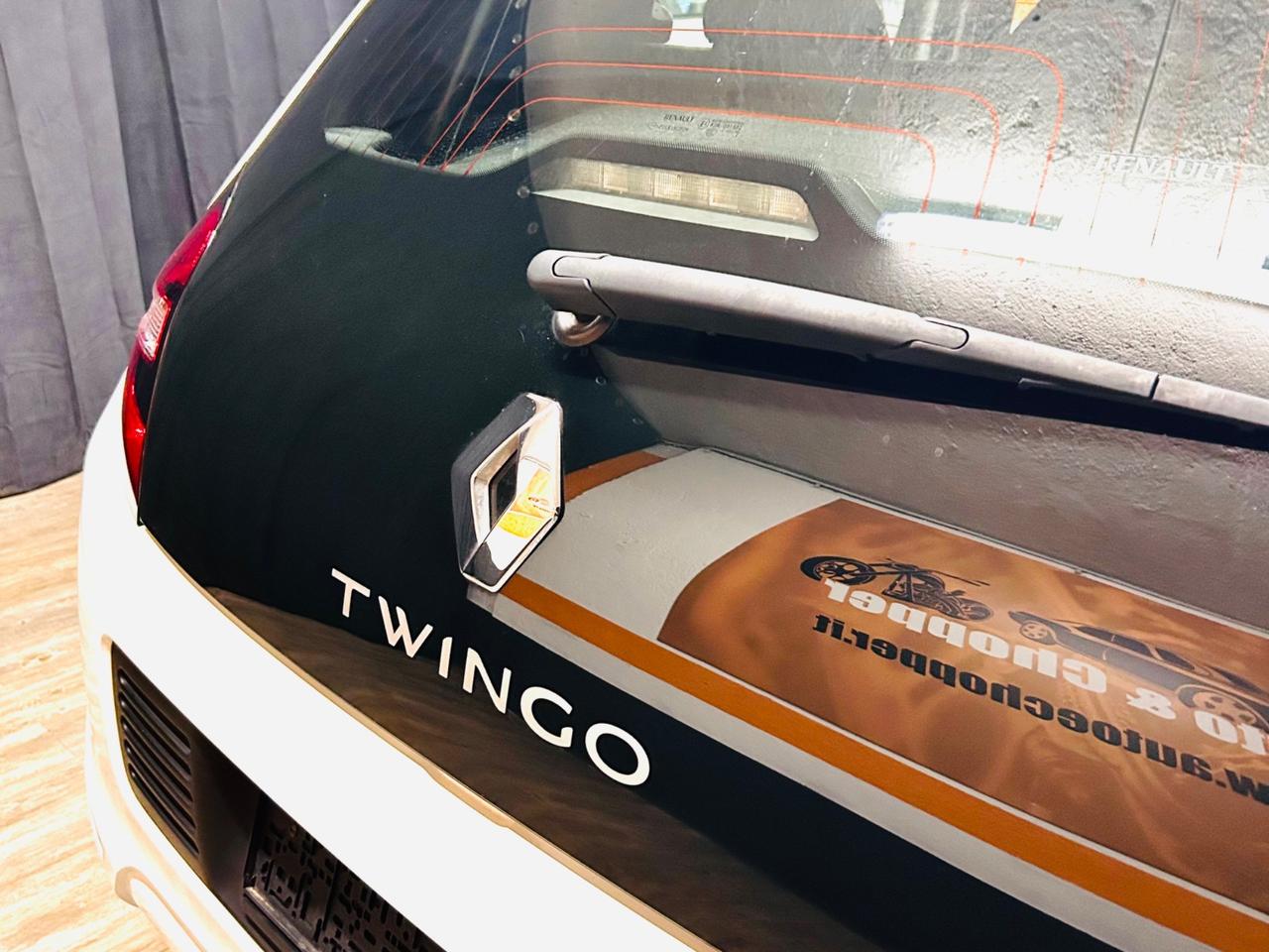 RENAULT TWINGO SCe BIANCA 1.0 BENZINA CON SOLI 40.219 KM.