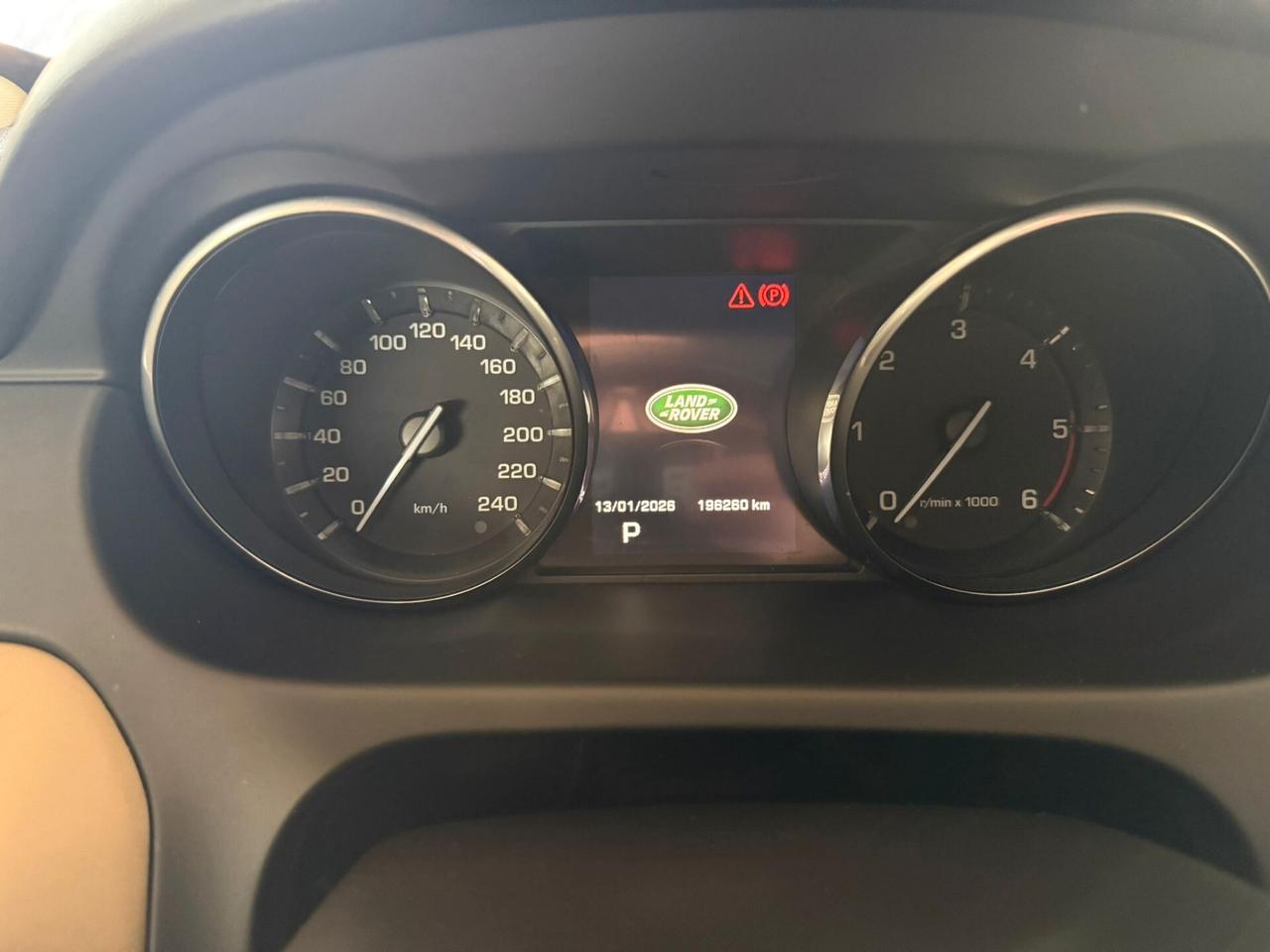 Land Rover Discovery Sport 2.0 TD4 180 CV HSE