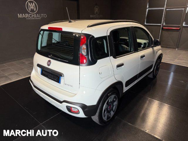 FIAT Panda 1.0 FireFly Hybrid City Cross + GPL