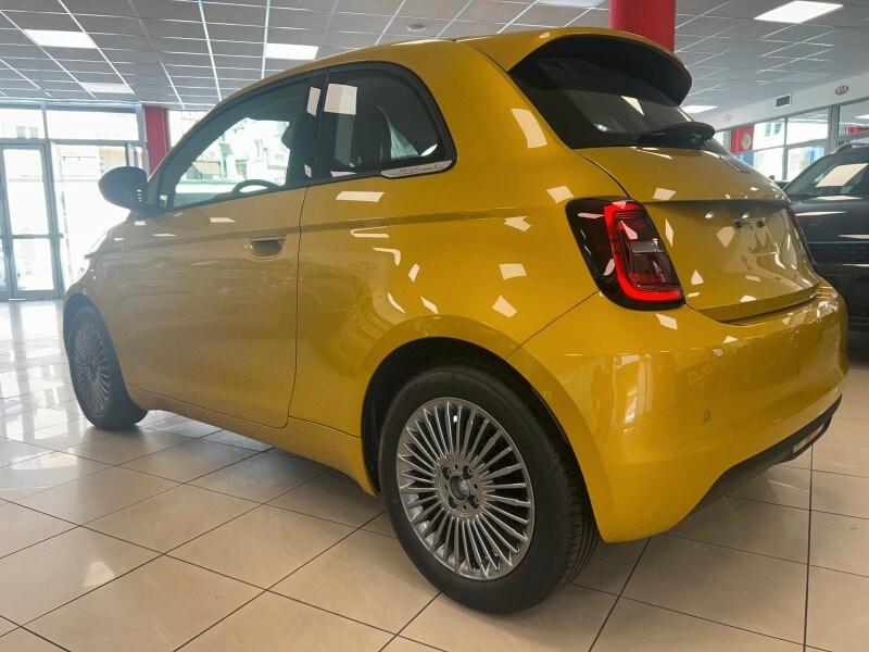 FIAT 500 (2020-->) 500 Berlina Hybrid Torino