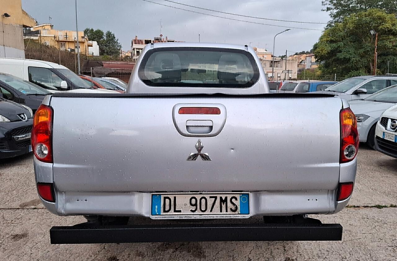 L200 2.5 DI-D/136CV Club Cab Invite