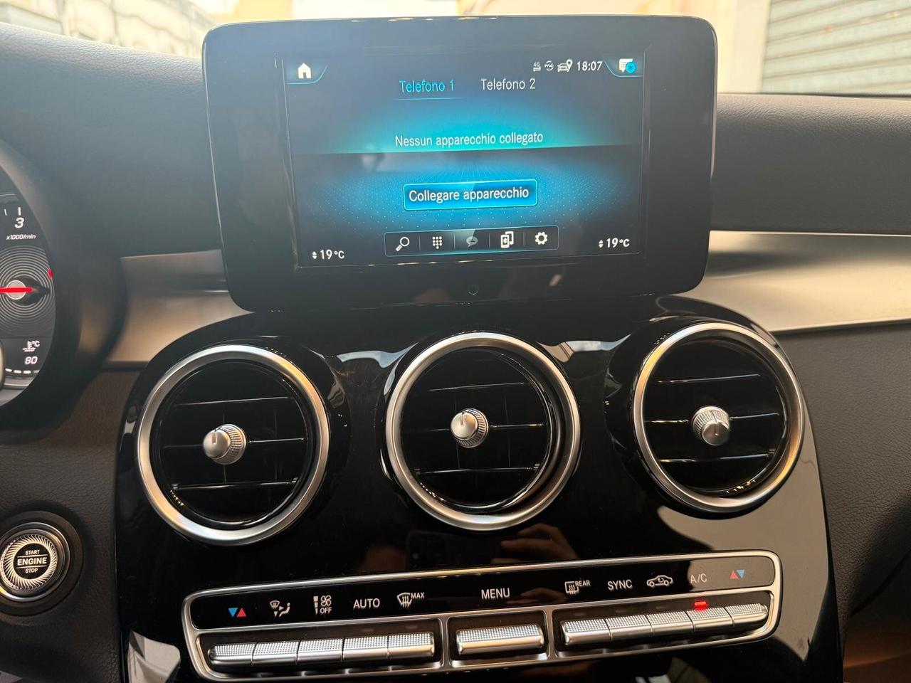 MERCEDES-BENZ GLC 220D COUPE' 4MATIC SPORT 2.0 194CV PELLE NAVI CAM ANNO 2022