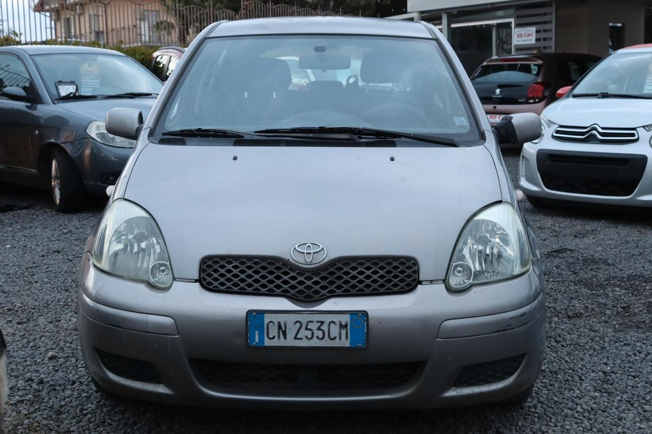 Toyota Yaris 1.4 tdi D-4D cat 5 porte Sol