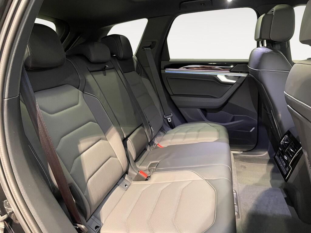 Volkswagen Touareg 3.0TDI V6 231CV DSG 4MOTION R-Line Final Edition