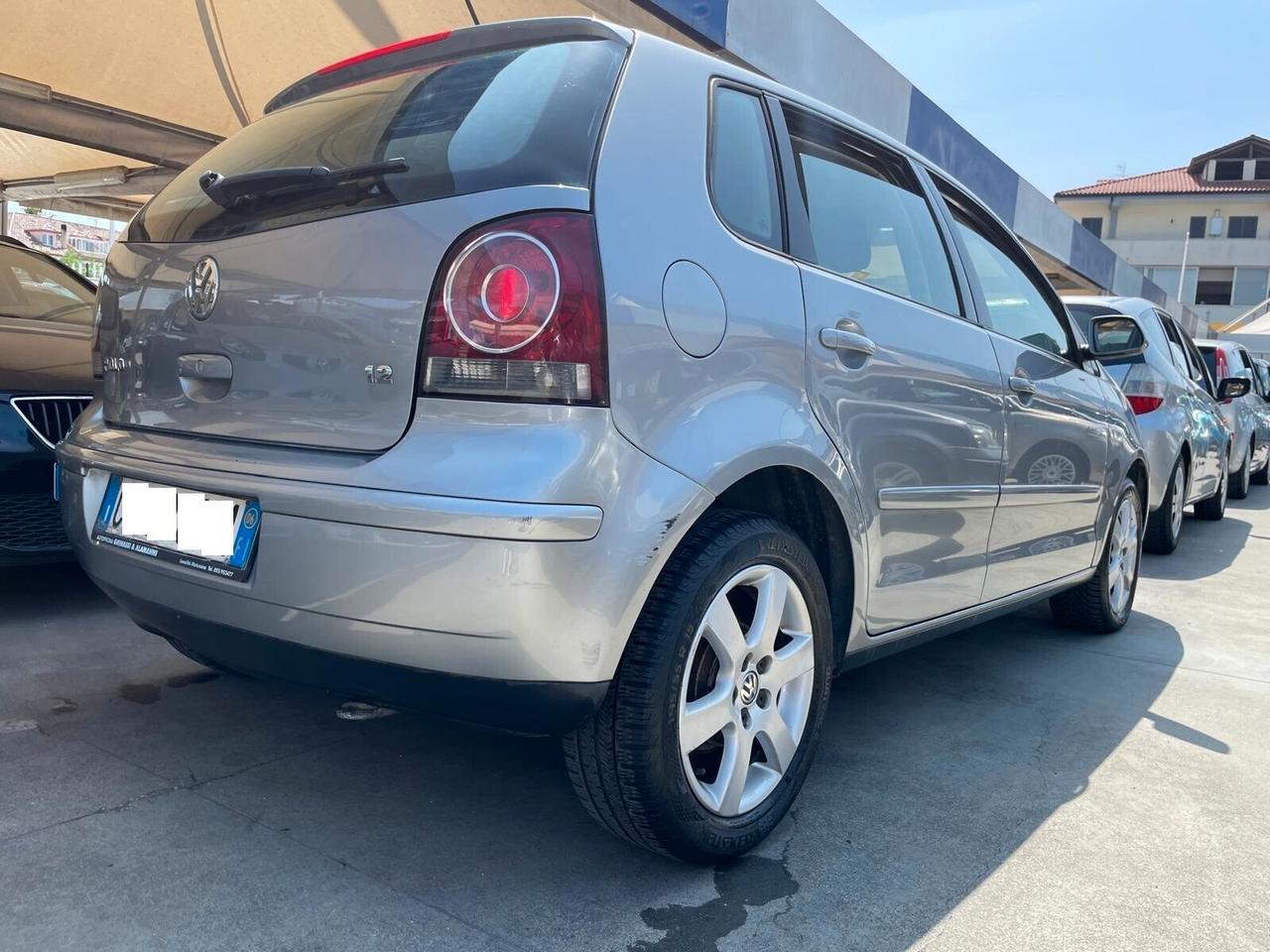 VOLKSWAGEN POLO 1.2 BENZ.