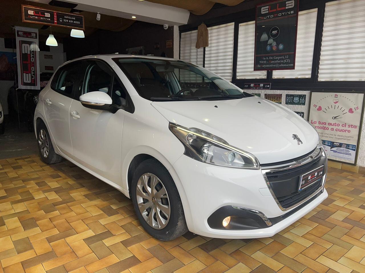 Peugeot 208 1.4 HDi 68 CV 5 NEOPATENTATO