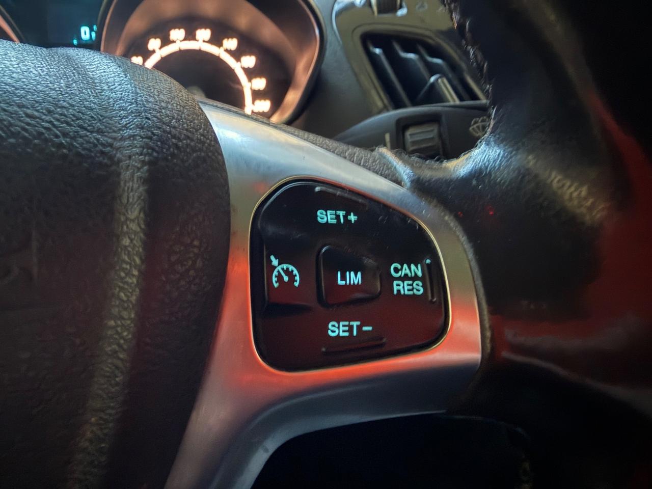 Ford Tourneo Courier 1.6 TDCI 95 CV Titanium -5posti-