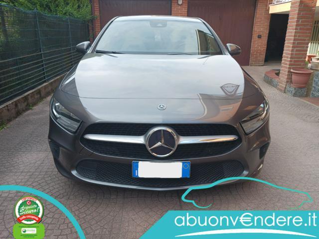 MERCEDES-BENZ A 200 Executive