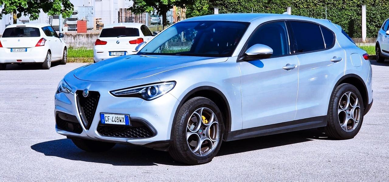 Alfa Romeo Stelvio 2.2 Turbodiesel 190 CV AT8 Q4 Executive