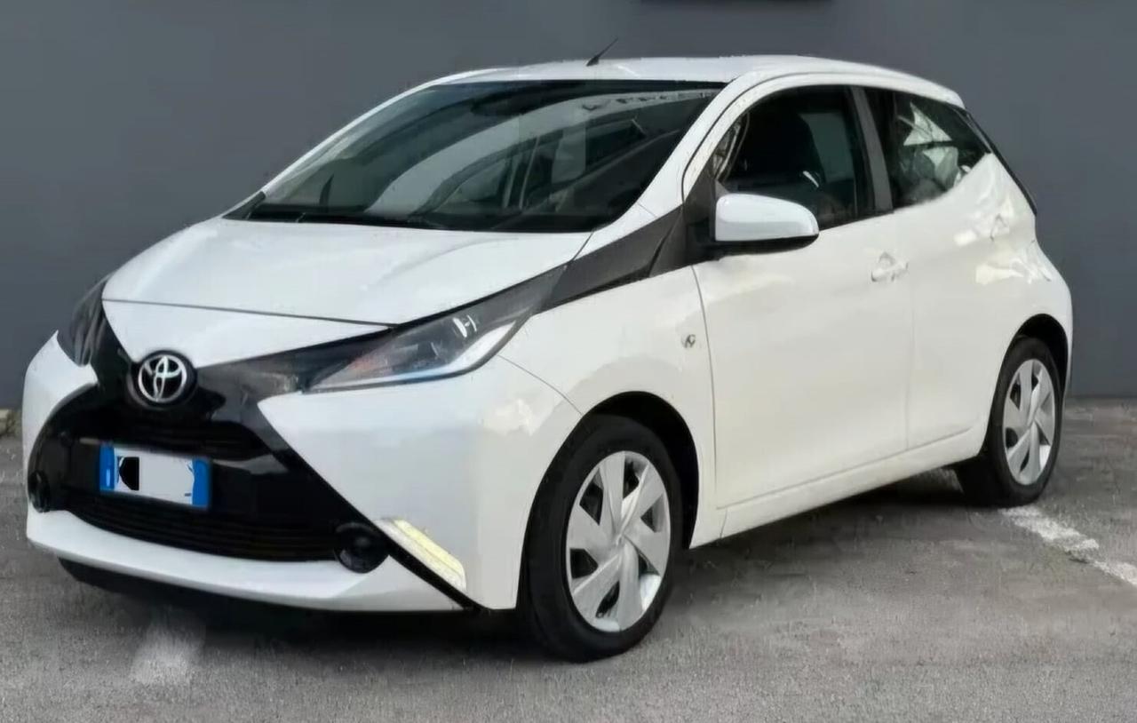 Toyota Aygo 1.0cc 68CV 5 porte - UNICO PROPRIETARIO -