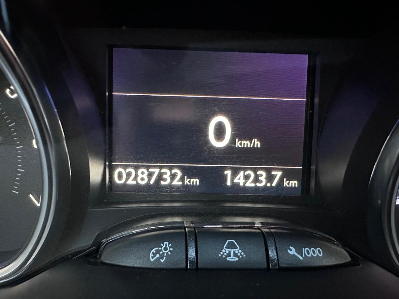 Peugeot 2008 PureTech 82 Allure*EURO6*28.000KM*