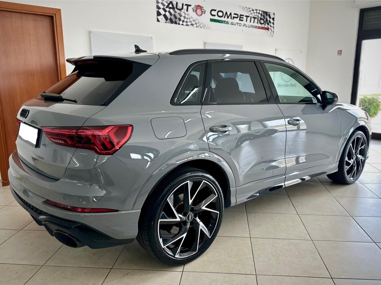 Audi Q3 RSQ3 400cv - 2021