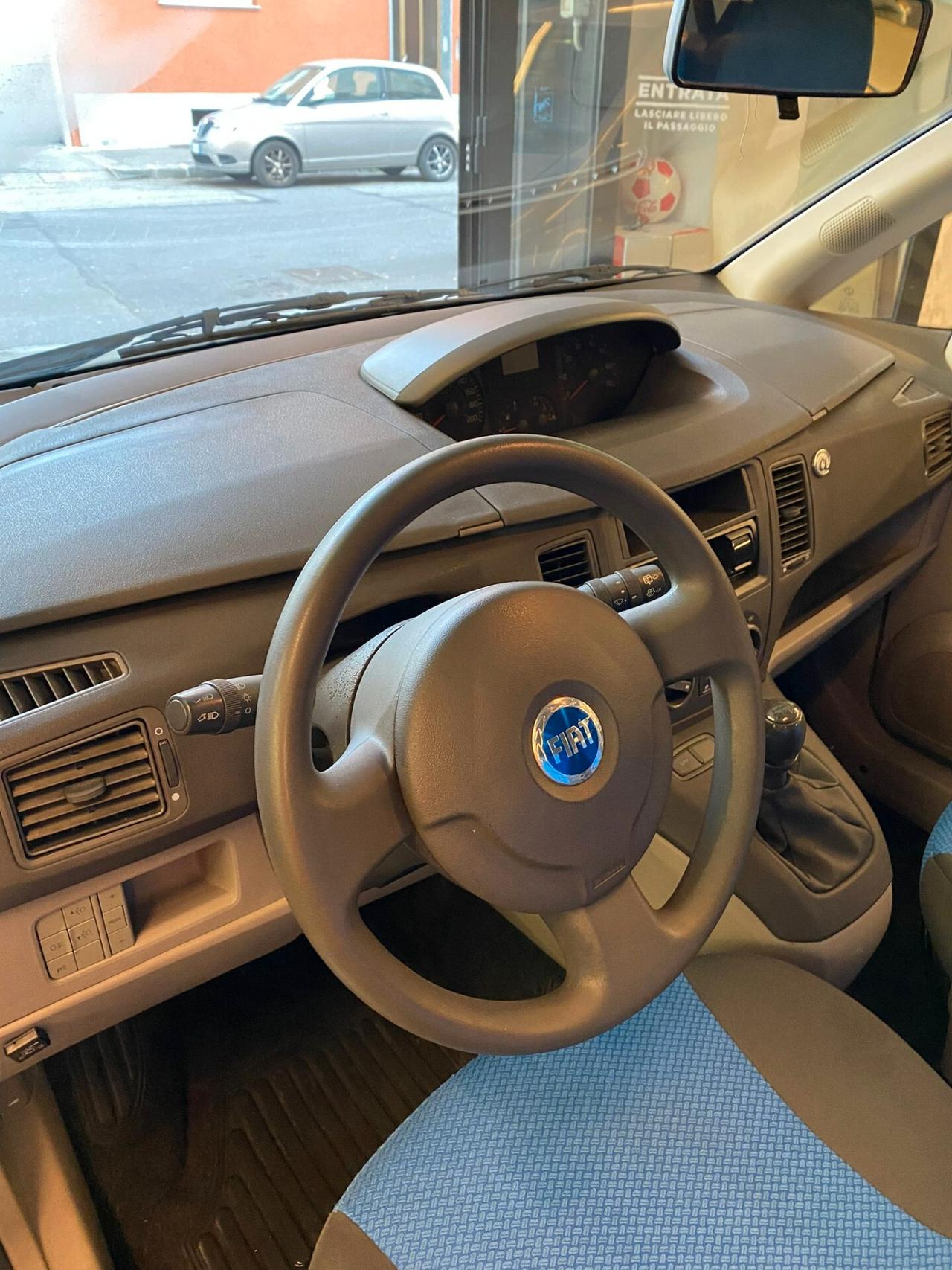 Fiat Idea 1.2 16V GPL