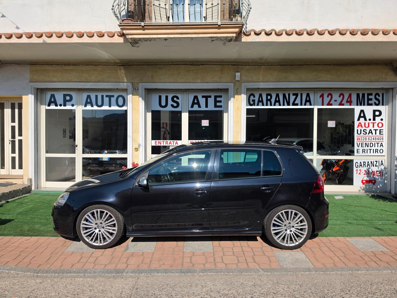 Volkswagen Golf 3.2 VR6 4mot. 5p. DSG R32