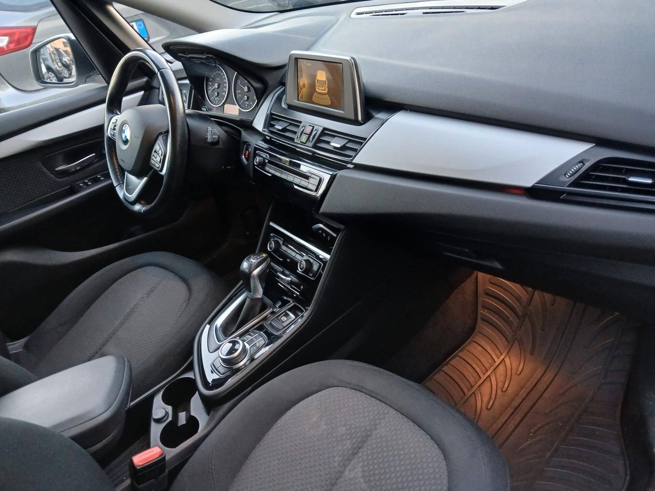 Bmw 2er Active Tourer 218d Advantage