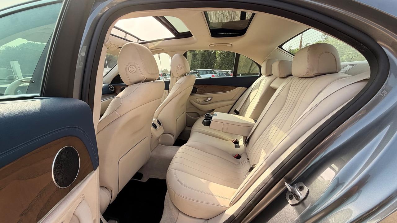 Mercedes-benz E 300 Auto EQ-Power Premium Plus