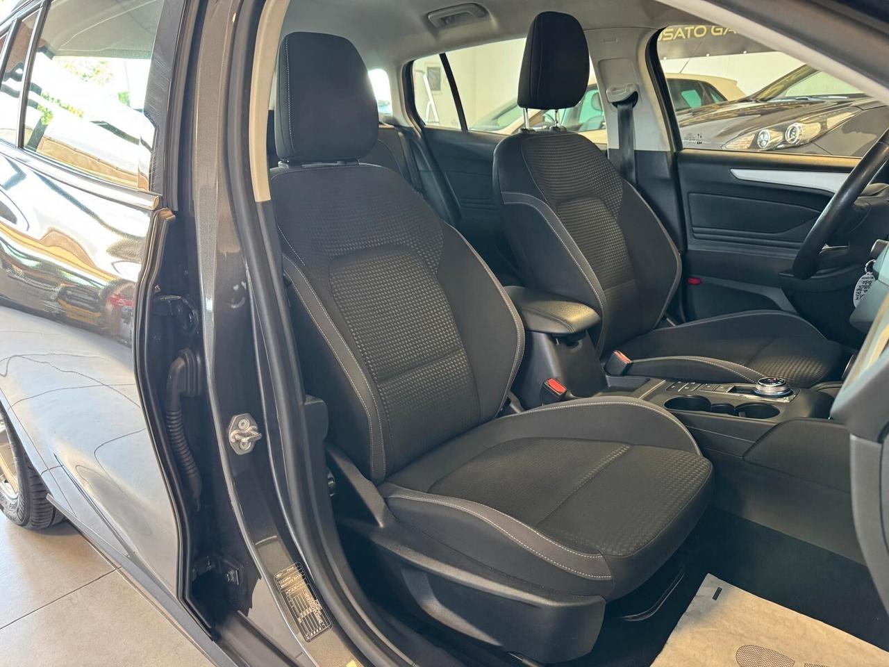 Ford Focus 1.5 ECOBLU 120CV AUTOM SW BUSINESS 2020