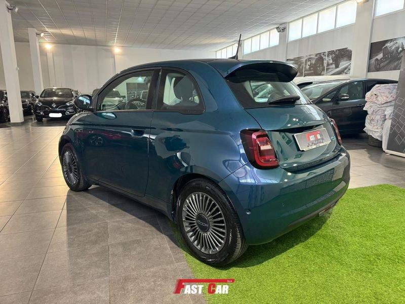 FIAT 500 La Prima Berlina