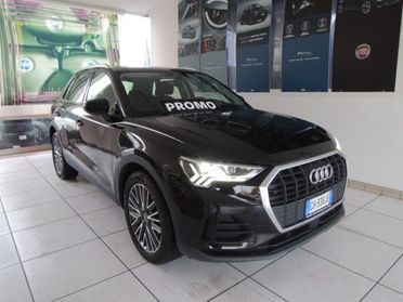 AUDI Q3 35 TDI quattro S tronic Business Advanced