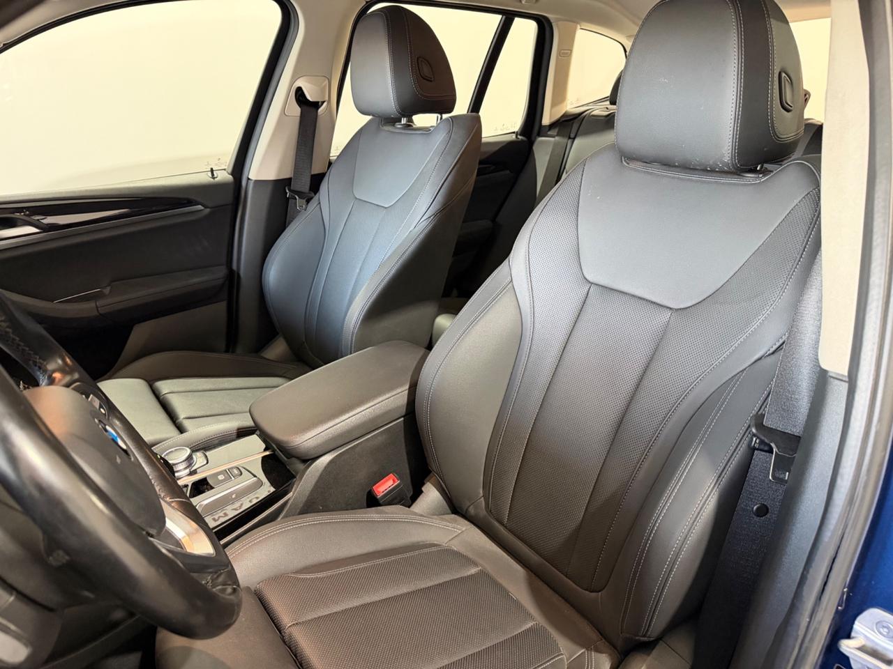 Bmw X3 sDrive18d 48V xLine PELLE/LED