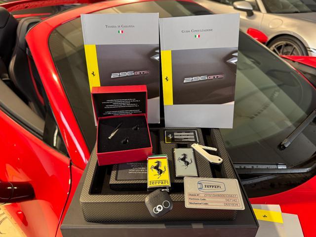FERRARI 296 GTS GTS / IVA ESPOSTA / LIFT / VOLANTE CARBONIO