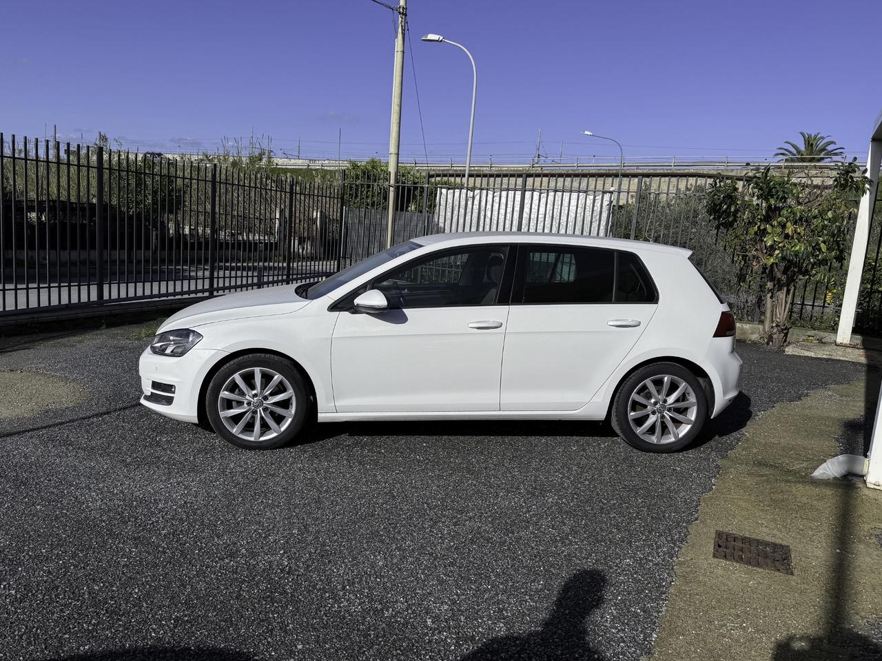 Volkswagen Golf 1.6 TDI DSG 5p. Highline BlueMotion Technology