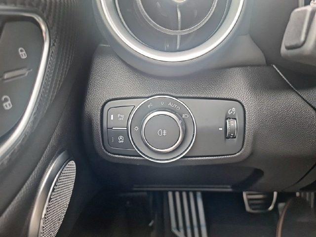 ALFA ROMEO Giulia 2.9 V6 Bi-Turbo AT8 Quadrifoglio