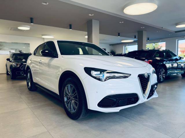 Alfa Romeo Stelvio 2.2 t Super rwd 160cv auto