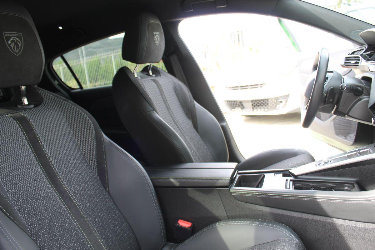 PEUGEOT - 308 - PureTech Turbo 130 s&s EAT8 GT