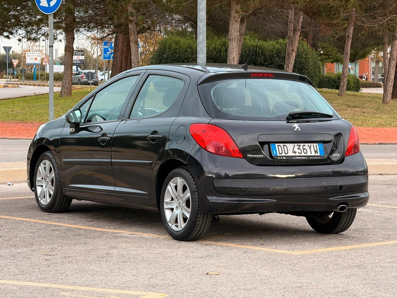 Peugeot 207 1.6 HDi 90CV GARANZIA 12 MESI